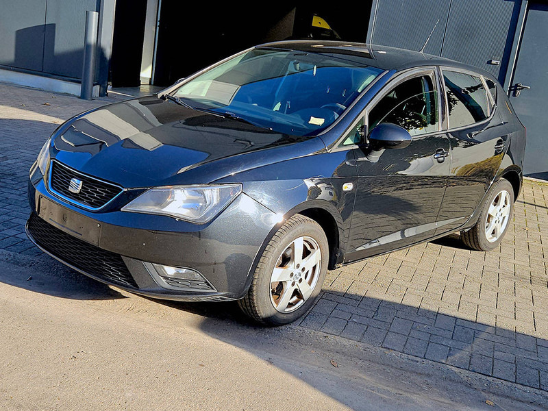 SEAT Ibiza 1.6 TDI - Sedan araba: fotoğraf 1 SEAT Ibiza 1.6 TDI - Sedan araba: fotoğraf 1