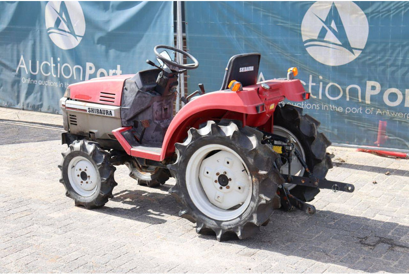 Shibaura STIGER 65F - Traktör: fotoğraf 3 Shibaura STIGER 65F - Traktör: fotoğraf 3