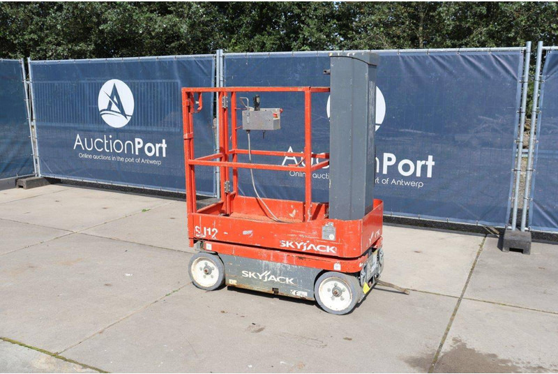 Skyjack SJ12 - Araçüstü platform: fotoğraf 3 Skyjack SJ12 - Araçüstü platform: fotoğraf 3