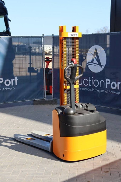 Still  - Istif makinası: fotoğraf 3 Still  - Istif makinası: fotoğraf 3