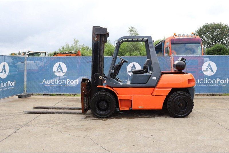 Toyota 5FG60 - LPG forklift: fotoğraf 2 Toyota 5FG60 - LPG forklift: fotoğraf 2