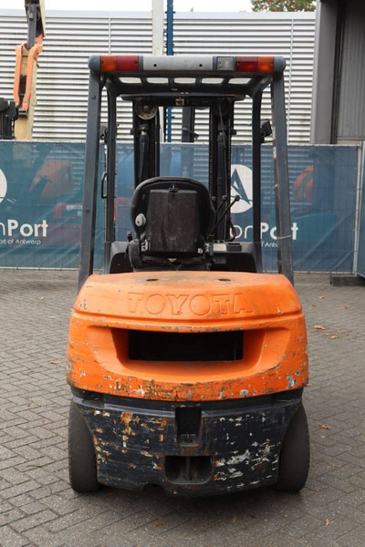 Toyota 62-7FDF25 - Dizel forklift: fotoğraf 5 Toyota 62-7FDF25 - Dizel forklift: fotoğraf 5