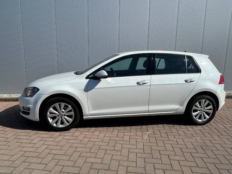 Volkswagen Golf - Binek araba: fotoğraf 2 Volkswagen Golf - Binek araba: fotoğraf 2
