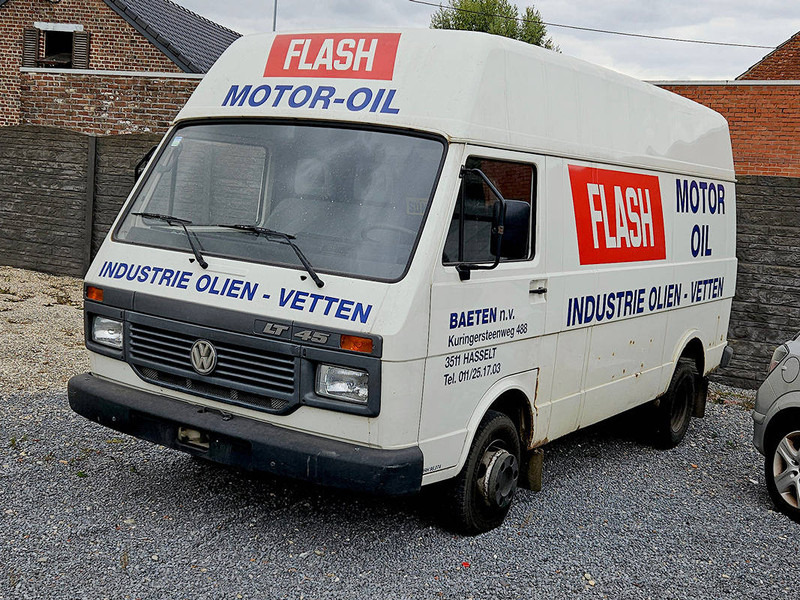 Volkswagen Lt 45 - Sedan araba: fotoğraf 1 Volkswagen Lt 45 - Sedan araba: fotoğraf 1