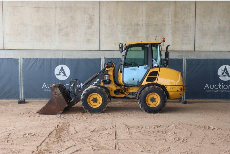 Volvo L25F-P - Tekerlekli yükleyici: fotoğraf 2 Volvo L25F-P - Tekerlekli yükleyici: fotoğraf 2