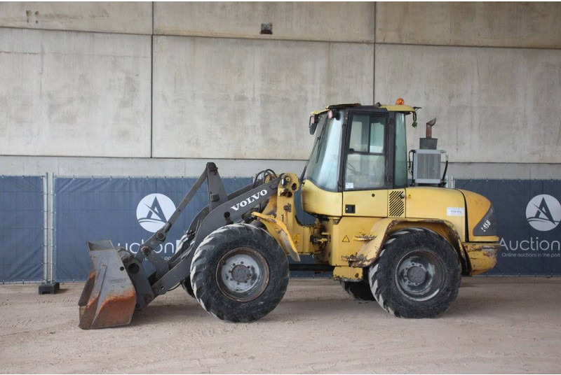Volvo L45B-TP - Tekerlekli yükleyici: fotoğraf 1 Volvo L45B-TP - Tekerlekli yükleyici: fotoğraf 1