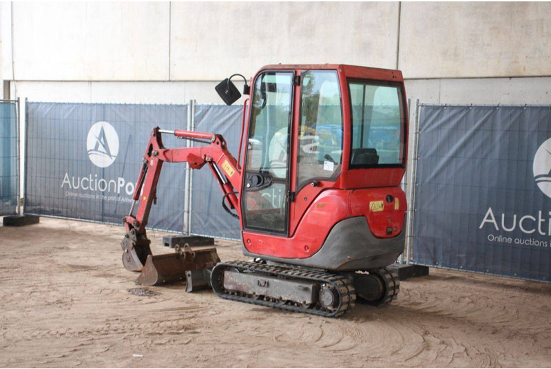 Yanmar SV15 - Mini ekskavatör: fotoğraf 3 Yanmar SV15 - Mini ekskavatör: fotoğraf 3