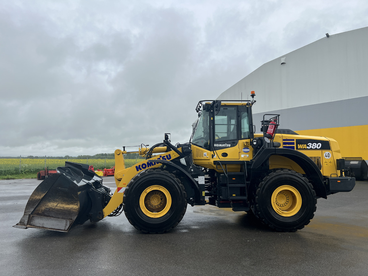 KOMATSU WA 380-8E0 - Tekerlekli yükleyici: fotoğraf 2 KOMATSU WA 380-8E0 - Tekerlekli yükleyici: fotoğraf 2