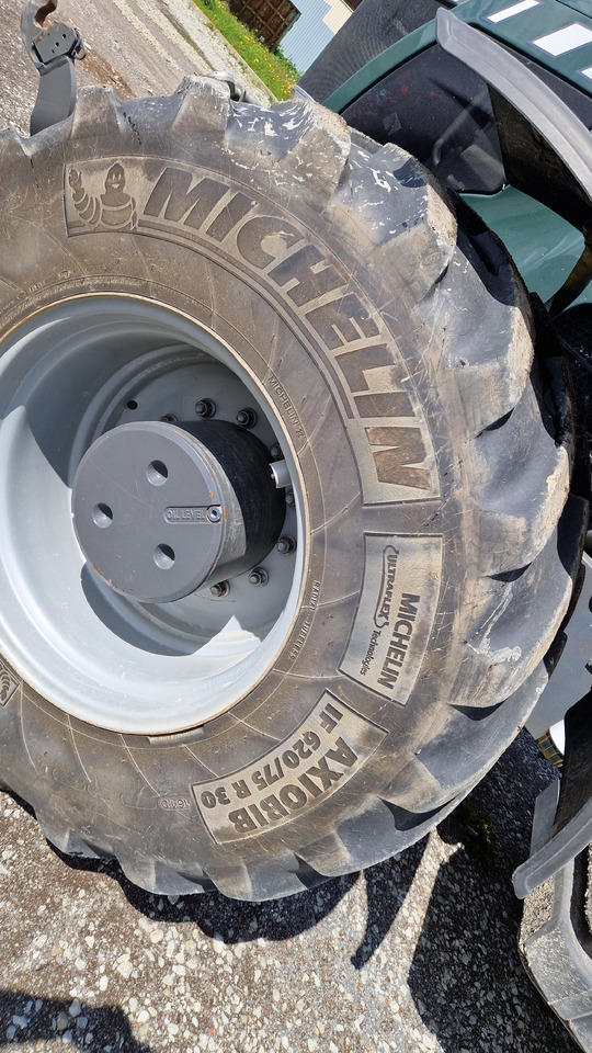 Massey Ferguson 8737 - Traktör: fotoğraf 5 Massey Ferguson 8737 - Traktör: fotoğraf 5