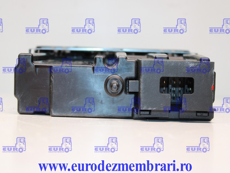 TAHOGRAF SCANIA SUPER 2952549 - Kabin ve iç mekan - Kamyon: fotoğraf 3 TAHOGRAF SCANIA SUPER 2952549 - Kabin ve iç mekan - Kamyon: fotoğraf 3