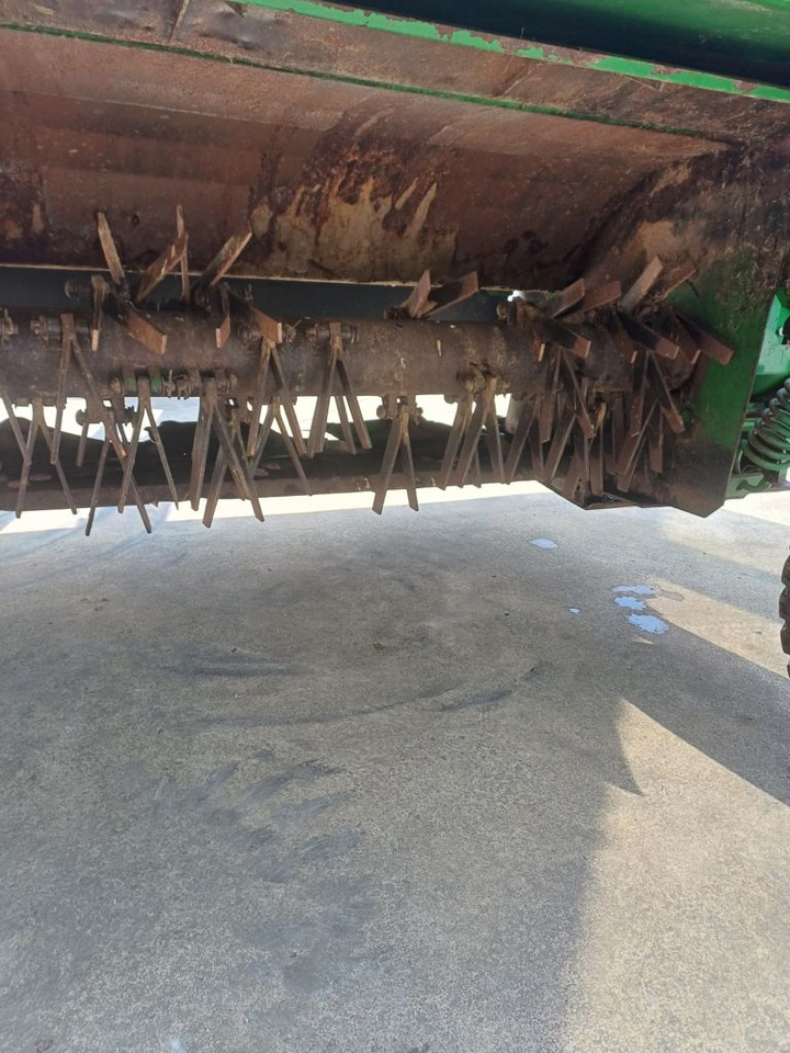 John Deere 1365 - Çayır biçme makinesi: fotoğraf 2 John Deere 1365 - Çayır biçme makinesi: fotoğraf 2