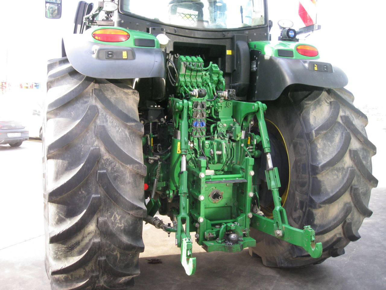 John Deere 6250R - Traktör: fotoğraf 3 John Deere 6250R - Traktör: fotoğraf 3