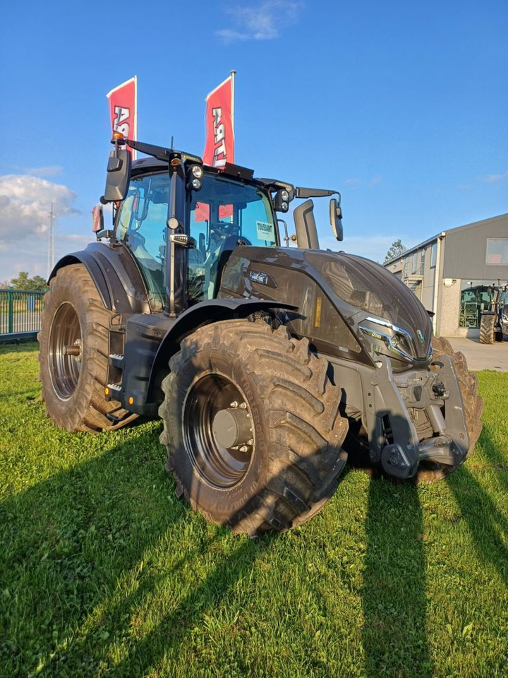 Valtra Q245 - Traktör: fotoğraf 3 Valtra Q245 - Traktör: fotoğraf 3