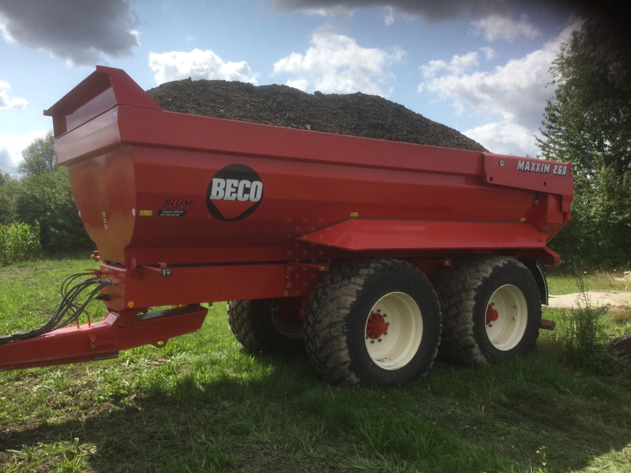 Beco Maxxim 260 - Damperli römork: fotoğraf 1 Beco Maxxim 260 - Damperli römork: fotoğraf 1
