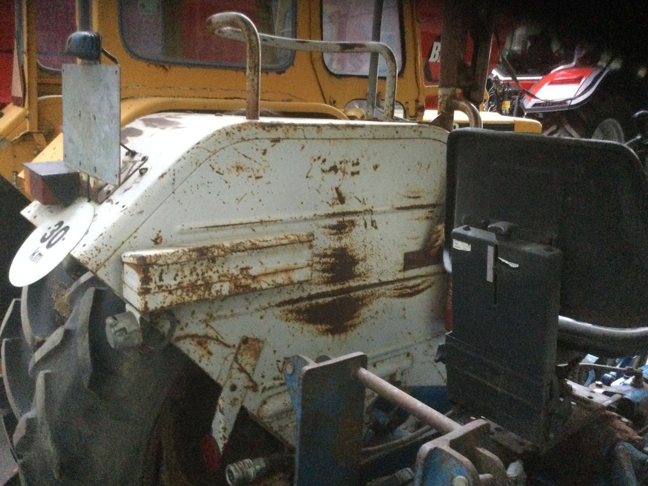 Ford 4000 - Traktör: fotoğraf 4 Ford 4000 - Traktör: fotoğraf 4