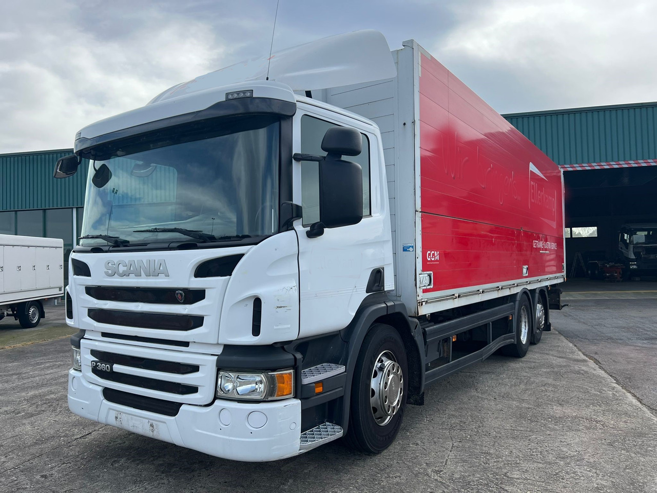 SCANIA 360 CON CAJA DE BEBIDAS - Taşınması içecek kamyon: fotoğraf 3 SCANIA 360 CON CAJA DE BEBIDAS - Taşınması içecek kamyon: fotoğraf 3