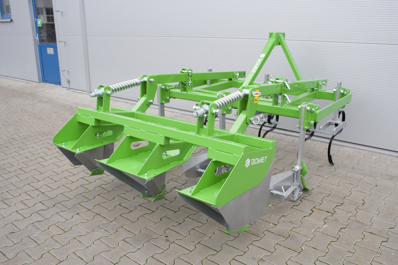 BOMET Obsypnik do ziemniaków z przystawką profilujacą radliny / Kartoffelhäufler mit Zusatzgerät zur Dammformung / Окучники для возделывания картофеля с приставкой, профилирующей гребни / Potato ridging plo - Kültivatör: fotoğraf 3 BOMET Obsypnik do ziemniaków z przystawką profilujacą radliny / Kartoffelhäufler mit Zusatzgerät zur Dammformung / Окучники для возделывания картофеля с приставкой, профилирующей гребни / Potato ridging plo - Kültivatör: fotoğraf 3
