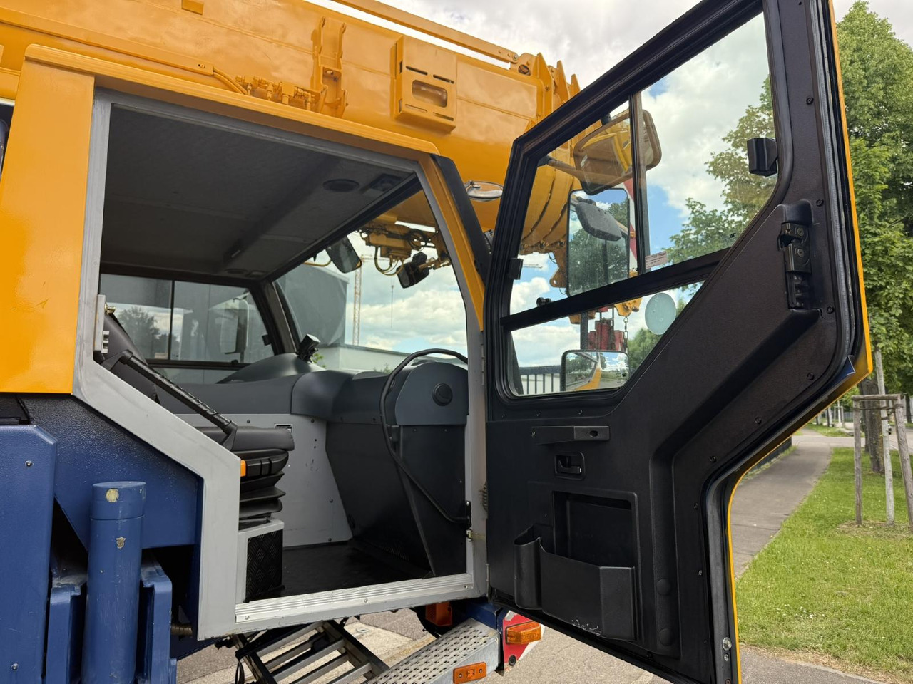 Mobil vinç Liebherr LTM 1055-3.1 (05 - 055 855) | 6 x 6: fotoğraf 19