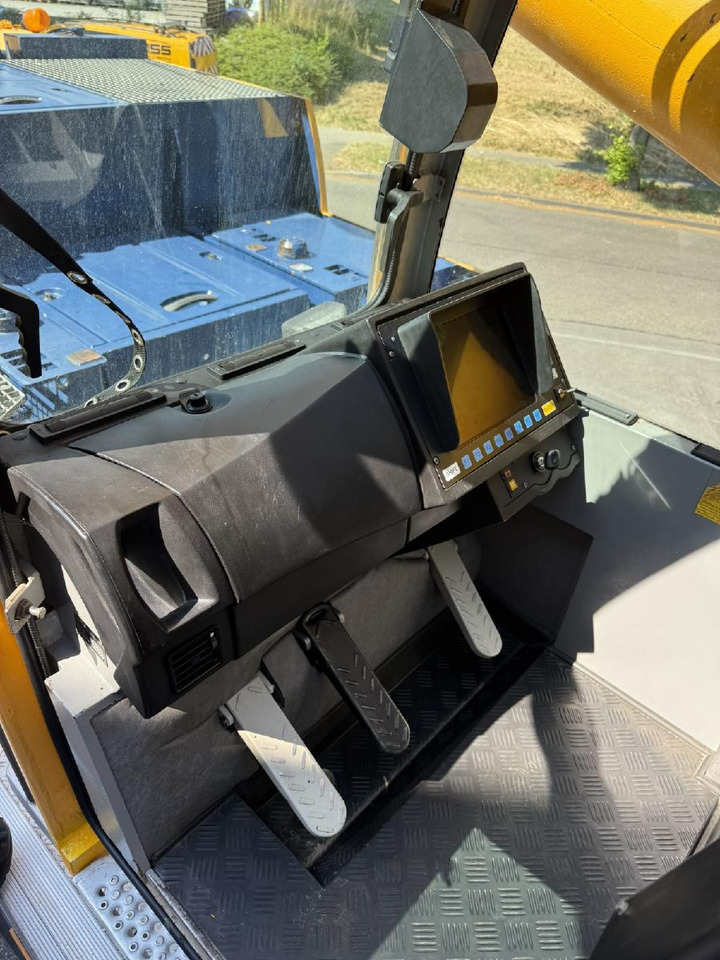 Mobil vinç Liebherr LTM 1070-4.1 (08 - 059 580): fotoğraf 26