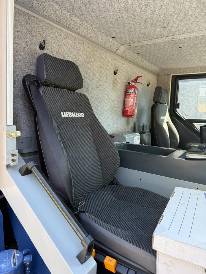 Mobil vinç Liebherr LTM 1070-4.1 (08 - 059 580): fotoğraf 22