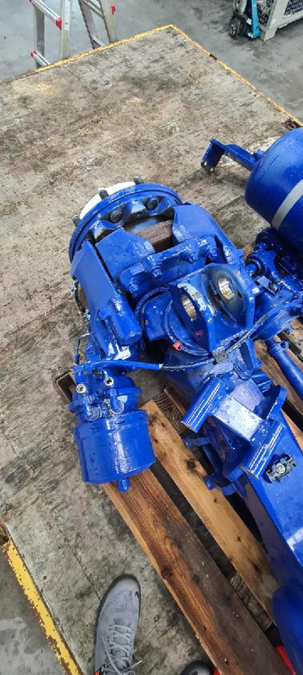 Liebherr Zubehör = LTM 1030-2.1 / diverse Teile und Komponenten - Yedek parça - İş makinaları: fotoğraf 5 Liebherr Zubehör = LTM 1030-2.1 / diverse Teile und Komponenten - Yedek parça - İş makinaları: fotoğraf 5