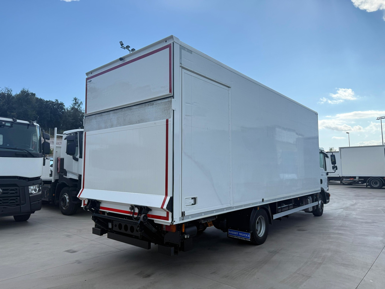 MAN 12.220 BL TGL E6 (Van) - Kapalı kasa kamyon: fotoğraf 3 MAN 12.220 BL TGL E6 (Van) - Kapalı kasa kamyon: fotoğraf 3