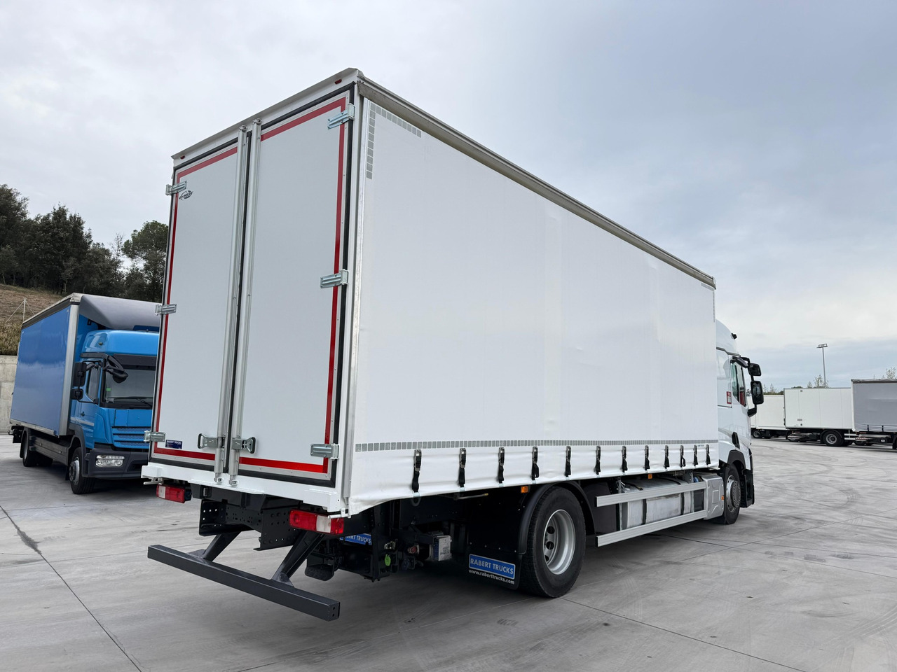 RENAULT T430 E6 (Tauliner) - Tenteli kamyon: fotoğraf 4 RENAULT T430 E6 (Tauliner) - Tenteli kamyon: fotoğraf 4