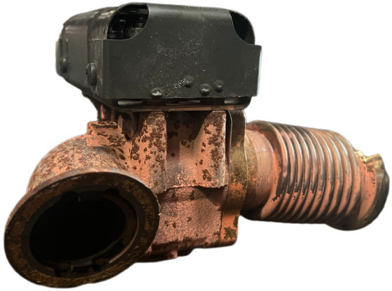 DAF XG 480 FT - Egzoz sistemi: fotoğraf 4 DAF XG 480 FT - Egzoz sistemi: fotoğraf 4