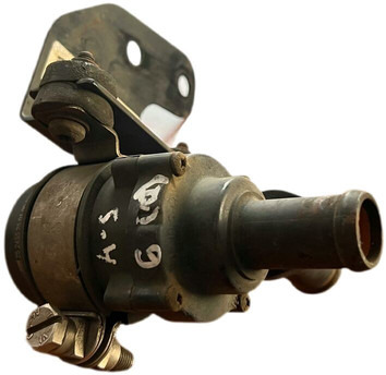 Mercedes-Benz  - Soğutucu pompası: fotoğraf 2 Mercedes-Benz  - Soğutucu pompası: fotoğraf 2