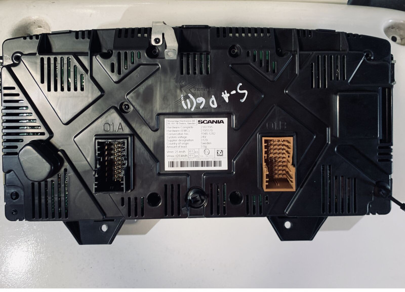 Scania P250 - Gösterge panosu: fotoğraf 2 Scania P250 - Gösterge panosu: fotoğraf 2