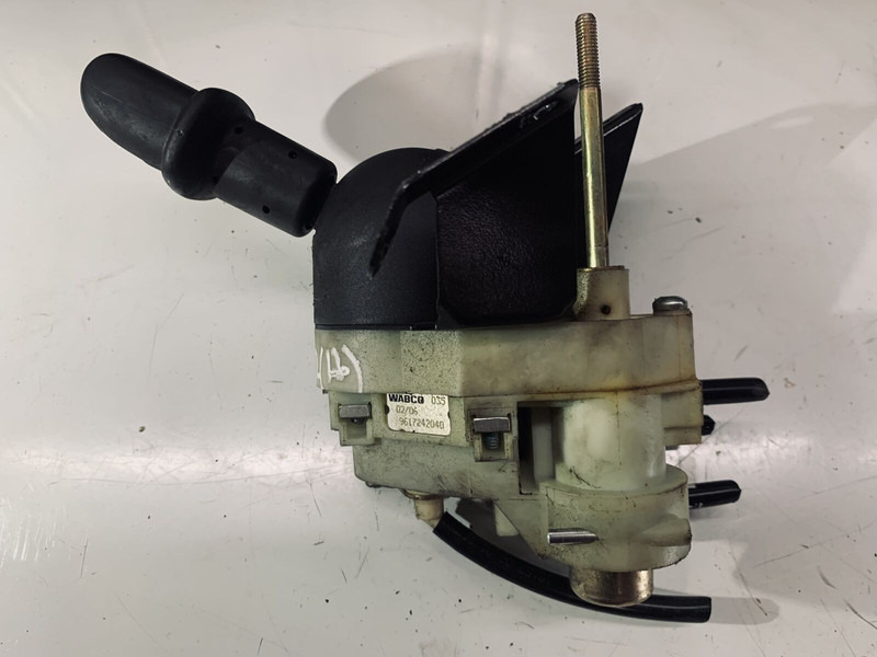 Wabco - Fren parçaları: fotoğraf 1 Wabco - Fren parçaları: fotoğraf 1