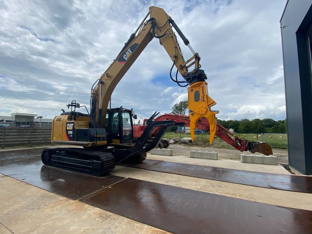 CAT 320 EL LR CAR DISMANTLER - Yıkım ekskavatör: fotoğraf 5 CAT 320 EL LR CAR DISMANTLER - Yıkım ekskavatör: fotoğraf 5