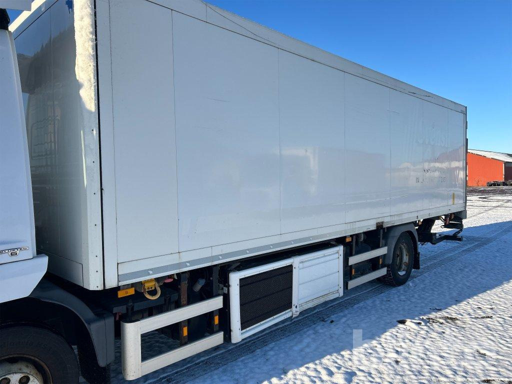 Bakgavellift & Kylaggregat - Kapalı kasa: fotoğraf 1 Bakgavellift & Kylaggregat - Kapalı kasa: fotoğraf 1