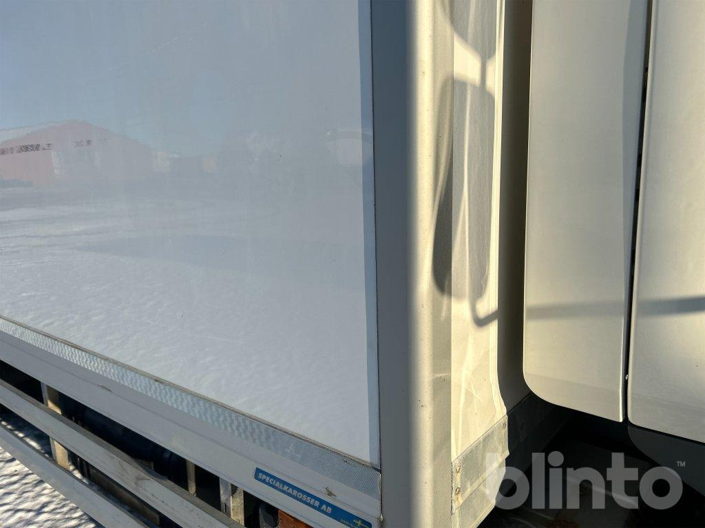 Kapalı kasa Bakgavellift & Kylaggregat: fotoğraf 11 Kapalı kasa Bakgavellift & Kylaggregat: fotoğraf 11