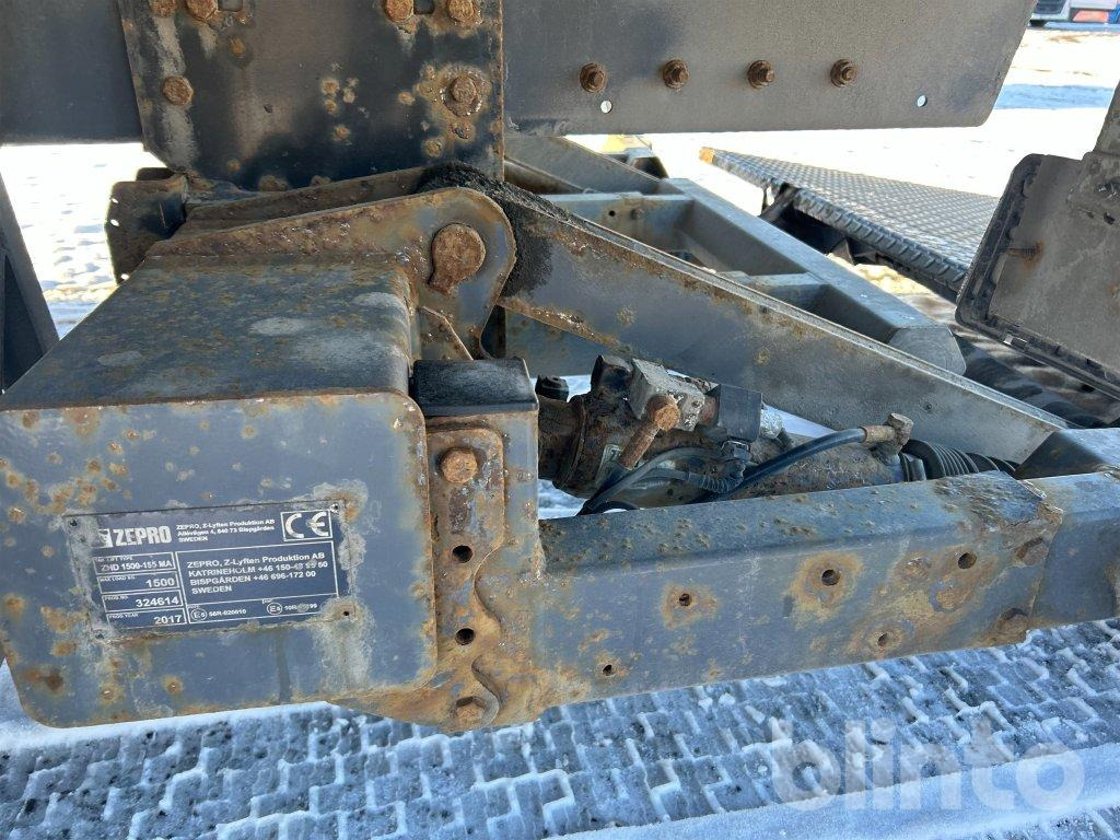 Kapalı kasa Bakgavellift & Kylaggregat: fotoğraf 25 Kapalı kasa Bakgavellift & Kylaggregat: fotoğraf 25