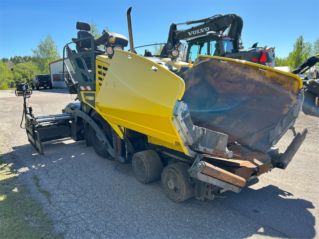 Bomag BF300 - Asfalt serici: fotoğraf 3 Bomag BF300 - Asfalt serici: fotoğraf 3