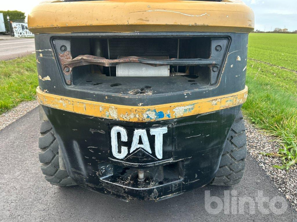 Dizel forklift Caterpillar DP30N: fotoğraf 37 Dizel forklift Caterpillar DP30N: fotoğraf 37