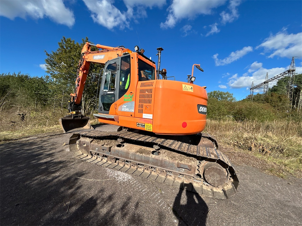 Doosan DX 235 LCR - Paletli ekskavatör: fotoğraf 5 Doosan DX 235 LCR - Paletli ekskavatör: fotoğraf 5