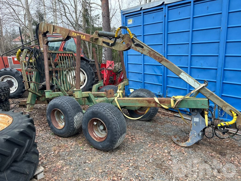 Farma Repobjekt - Orman römorku: fotoğraf 1 Farma Repobjekt - Orman römorku: fotoğraf 1