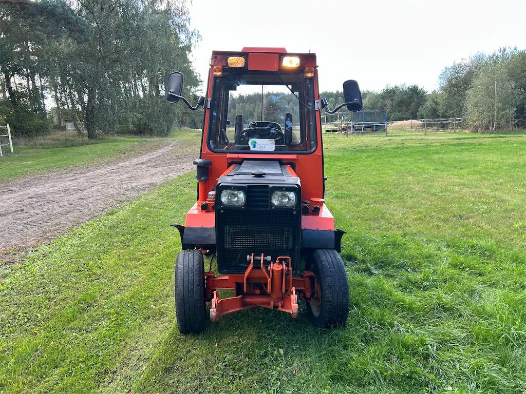 HOLDER P70C-460 - Belediye traktör: fotoğraf 2 HOLDER P70C-460 - Belediye traktör: fotoğraf 2