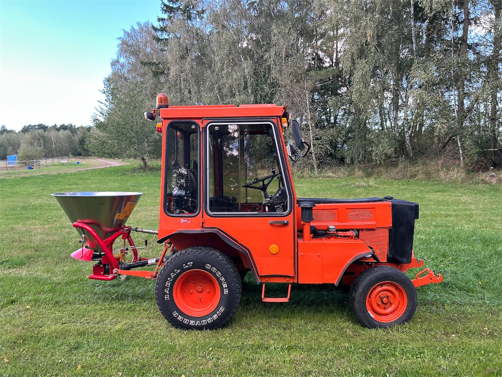 HOLDER P70C-460 - Belediye traktör: fotoğraf 4 HOLDER P70C-460 - Belediye traktör: fotoğraf 4