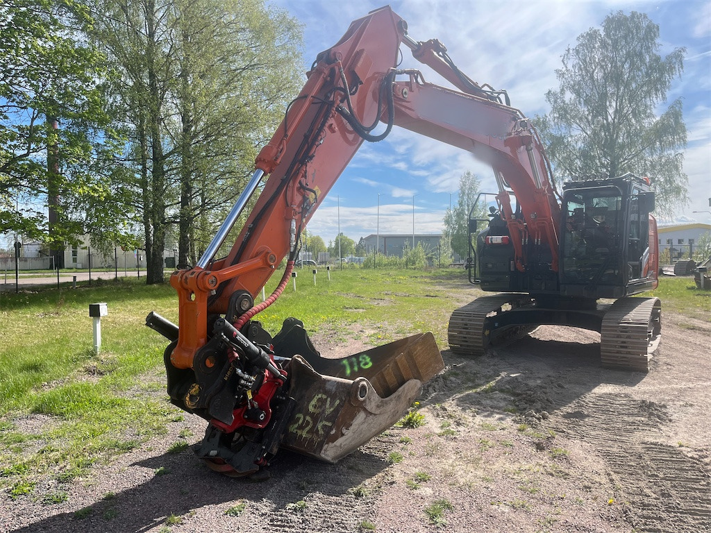 Hitachi ZX225USLC-7 - Paletli ekskavatör: fotoğraf 3 Hitachi ZX225USLC-7 - Paletli ekskavatör: fotoğraf 3