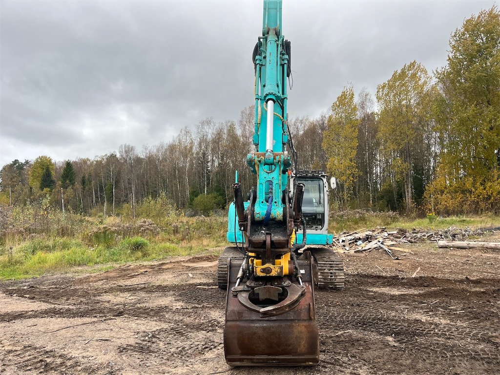 Kobelco SK 235SR - Paletli ekskavatör: fotoğraf 3 Kobelco SK 235SR - Paletli ekskavatör: fotoğraf 3