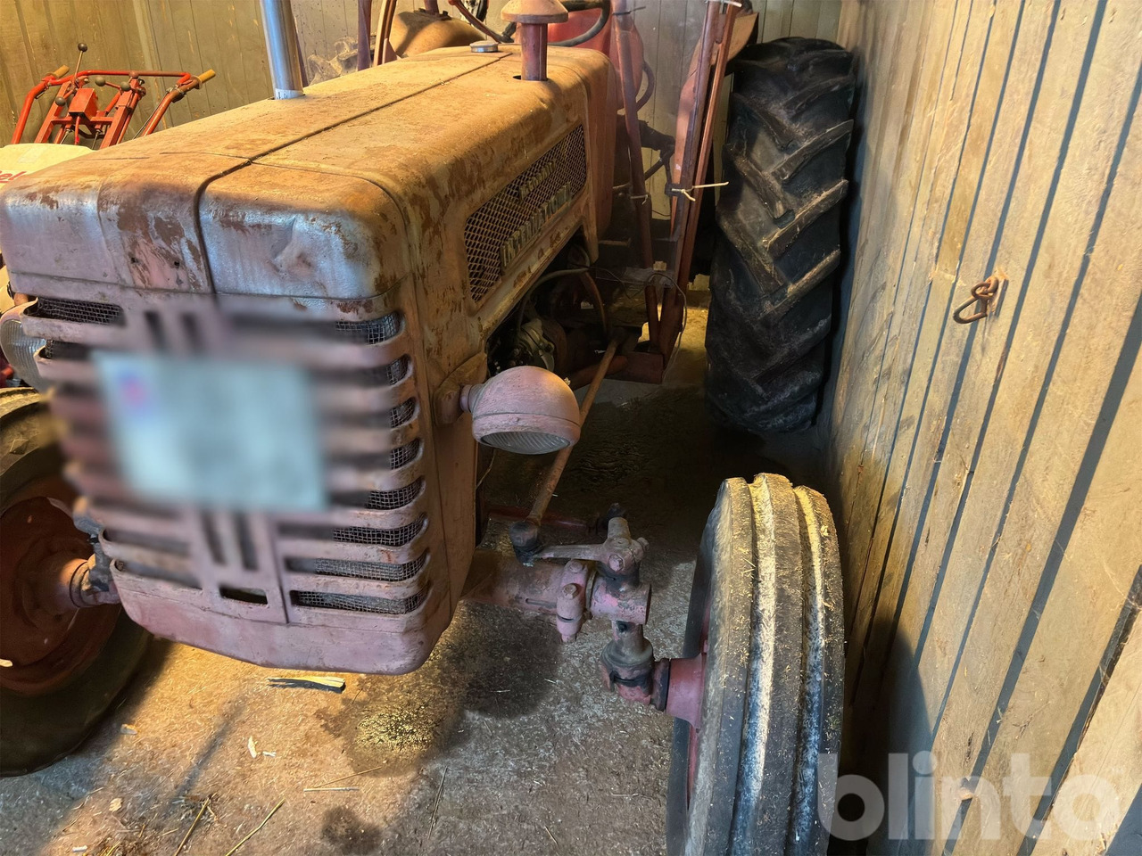 MC CORMICK B-275 - Traktör: fotoğraf 5 MC CORMICK B-275 - Traktör: fotoğraf 5