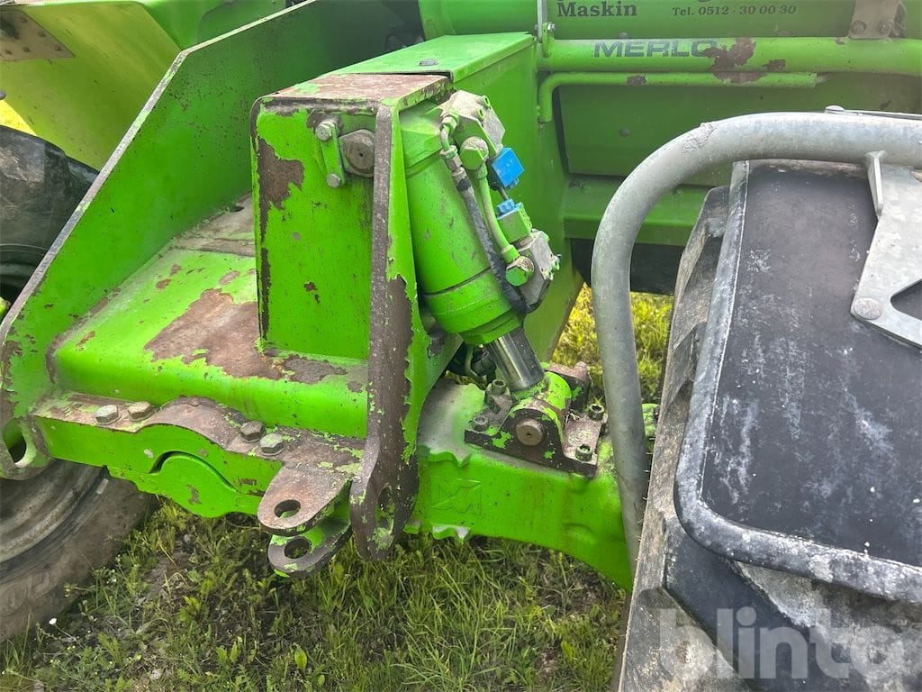 Traktör MERLO Multifarmer 30.6: fotoğraf 13
