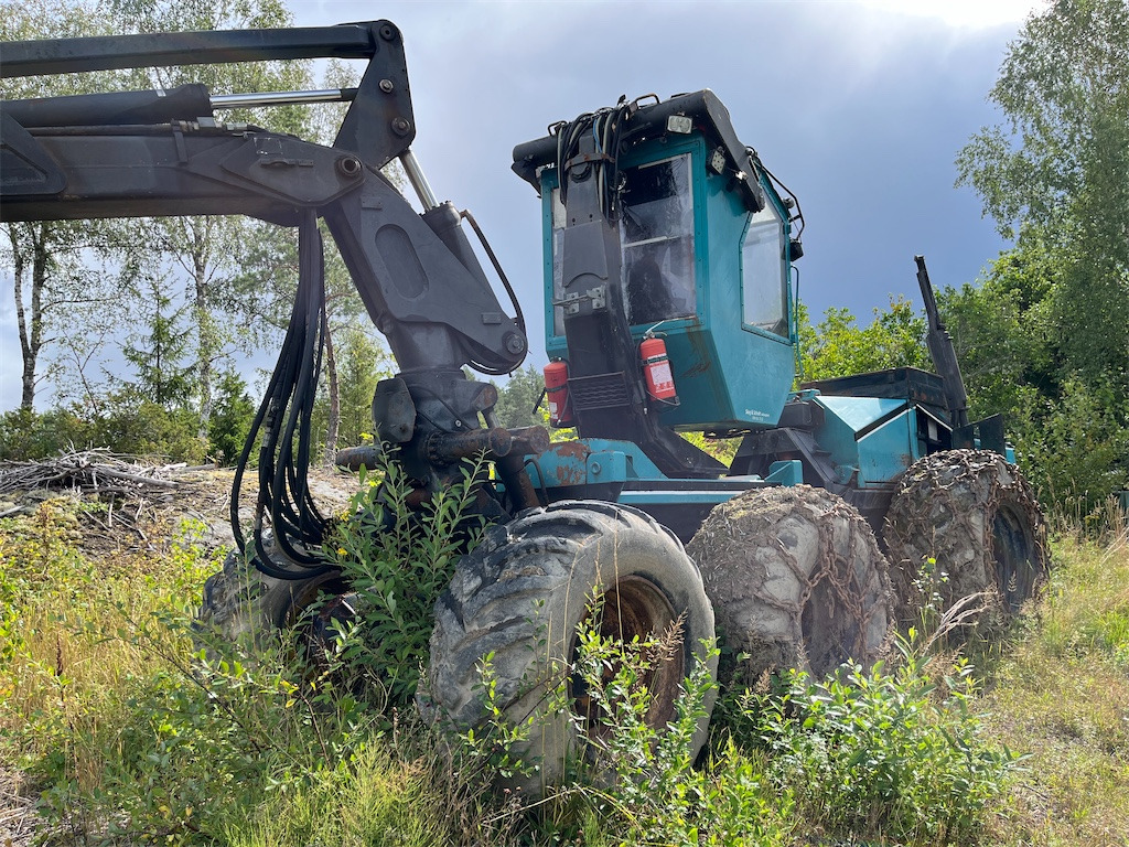 Ösa som grund, sen påbygd med Timberjackhytt - Harvester: fotoğraf 2 Ösa som grund, sen påbygd med Timberjackhytt - Harvester: fotoğraf 2
