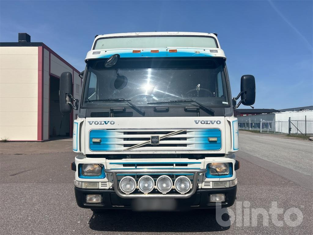VOLVO FM7 6*2 - Tippflak - Damperli kamyon, Vinçli kamyon: fotoğraf 4 VOLVO FM7 6*2 - Tippflak - Damperli kamyon, Vinçli kamyon: fotoğraf 4