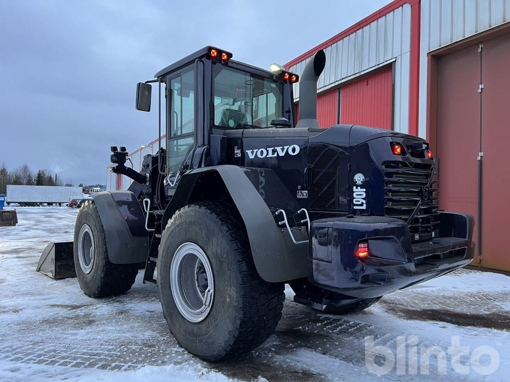 Tekerlekli yükleyici Volvo L90F: fotoğraf 6 Tekerlekli yükleyici Volvo L90F: fotoğraf 6