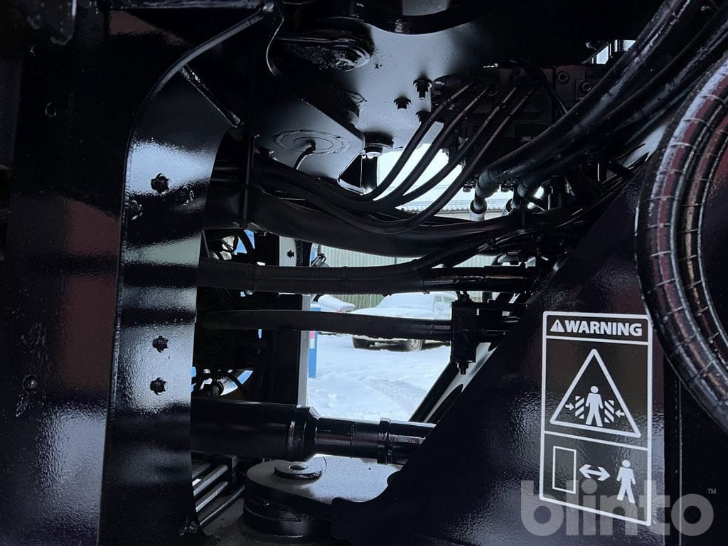 Tekerlekli yükleyici Volvo L90F: fotoğraf 33 Tekerlekli yükleyici Volvo L90F: fotoğraf 33