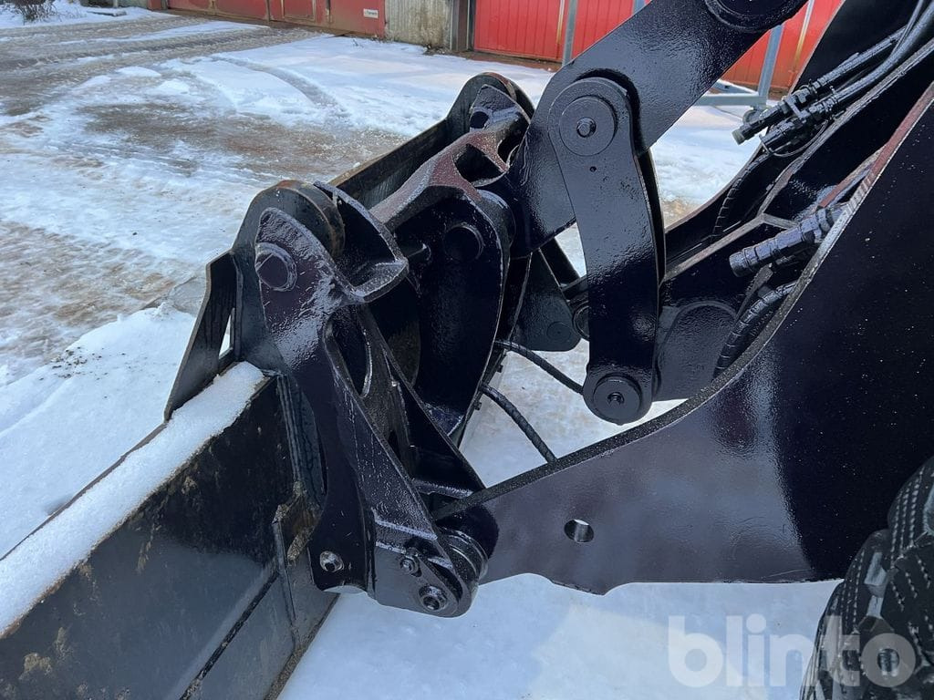 Tekerlekli yükleyici Volvo L90F: fotoğraf 14 Tekerlekli yükleyici Volvo L90F: fotoğraf 14